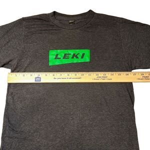 Sz S men’s cotton blend Leki Brand T shirt shirt sleeve. Dark gray with Kelly gr